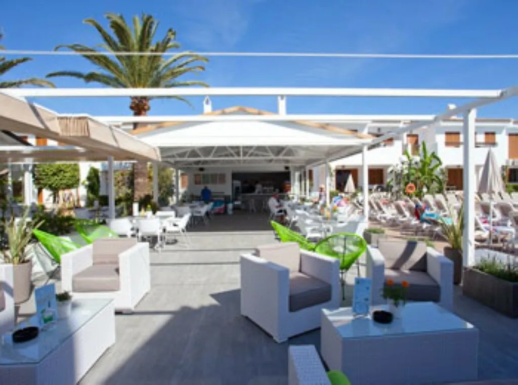 Ξενοδοχείο Apartamentos Cristina Villas Cala Millor